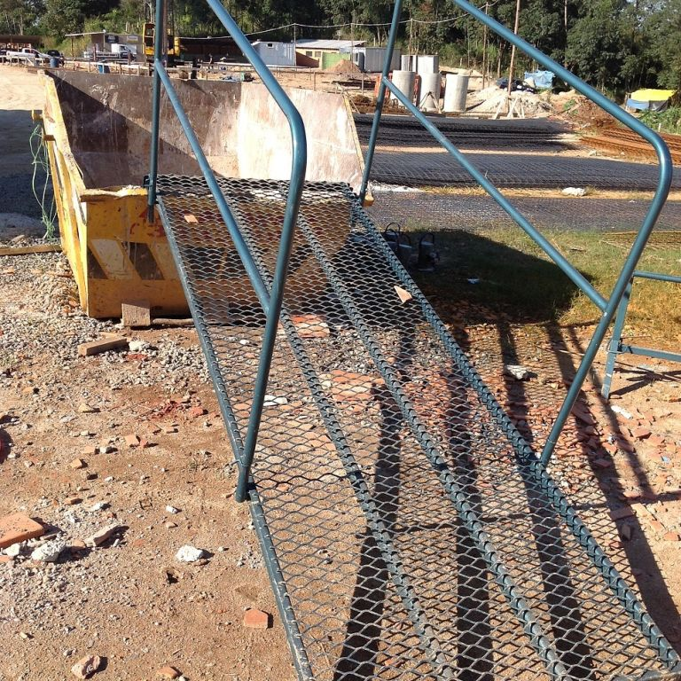 Rampa para Caçamba